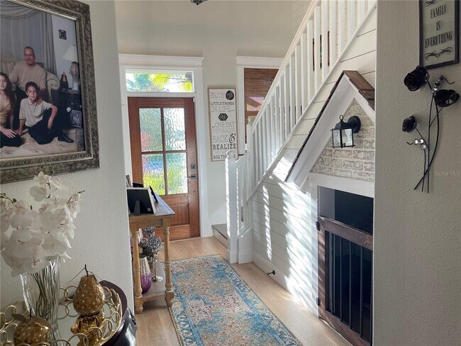 Photo - 1555 Ludington Ave