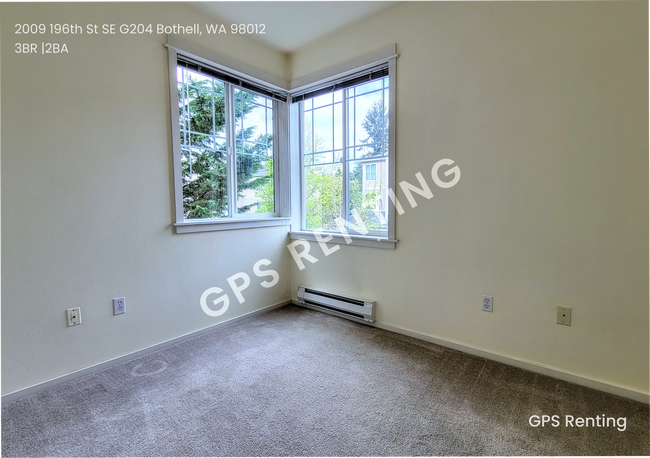 Photo - 2009 196th St SE