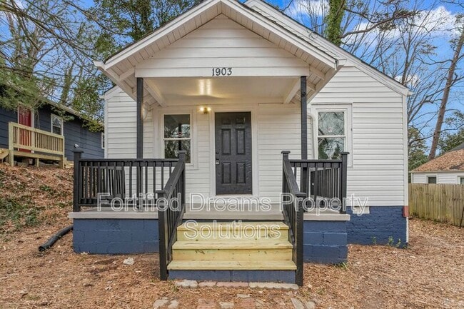 Photo - 1903 Larkin St