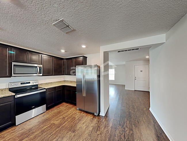 Photo - 816 Chatham Walk Dr