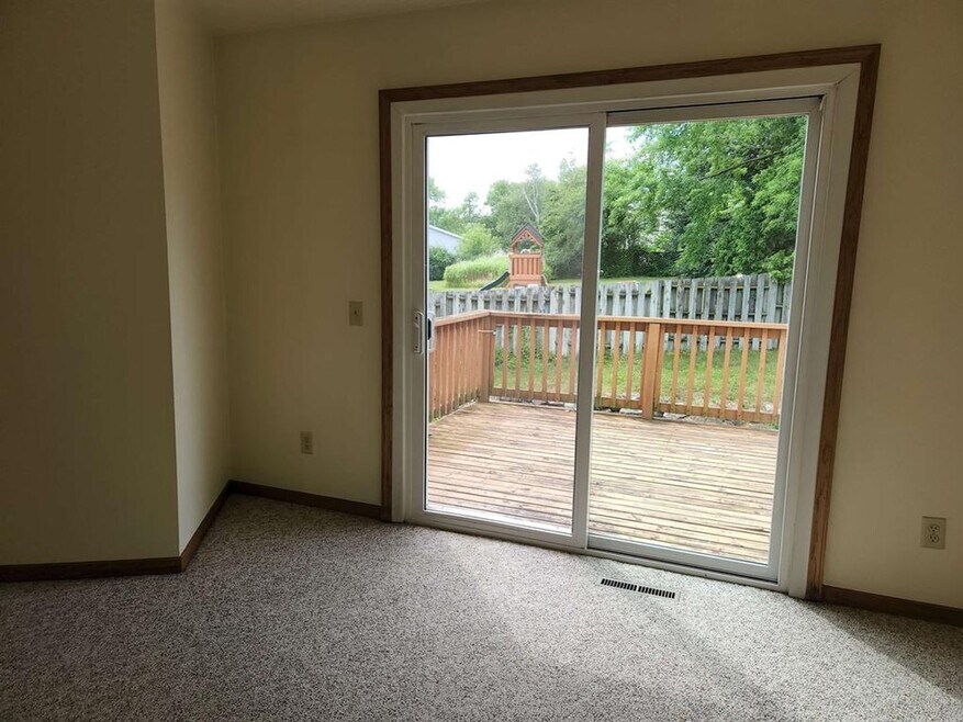4 La Crescenta Cir