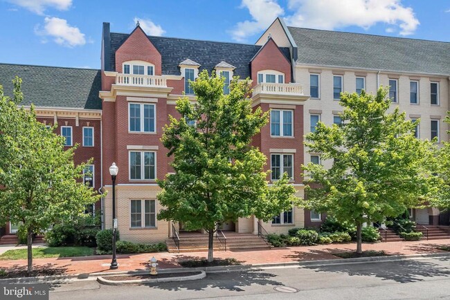 Building Photo - 2109 Main Line Blvd