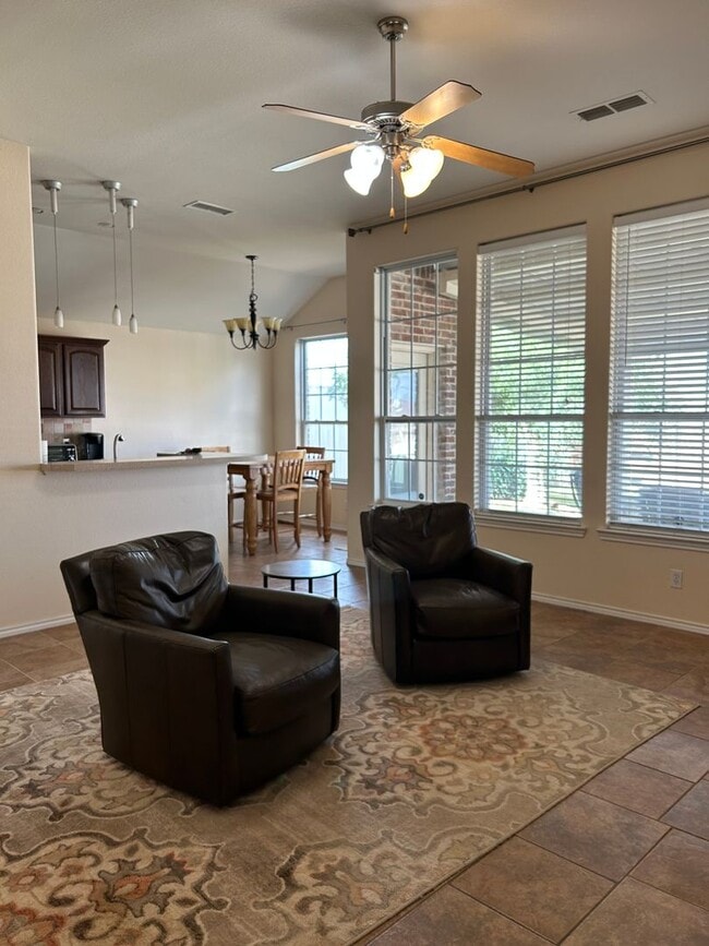 Photo - 6911 Stonegate Dr