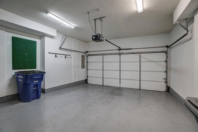 Photo - 3435 Howell St