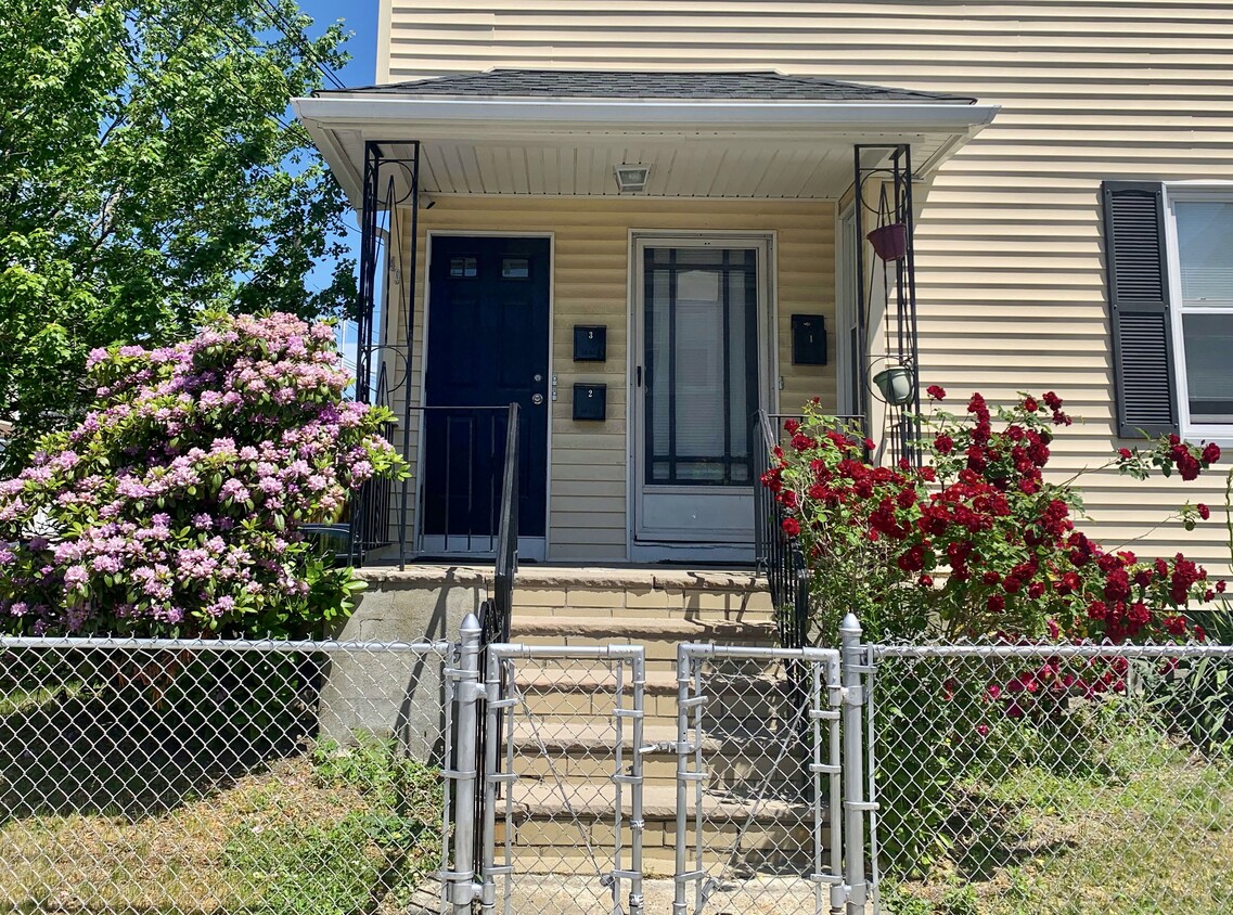 Photo - 49 Wellington Ave (Everett, MA)