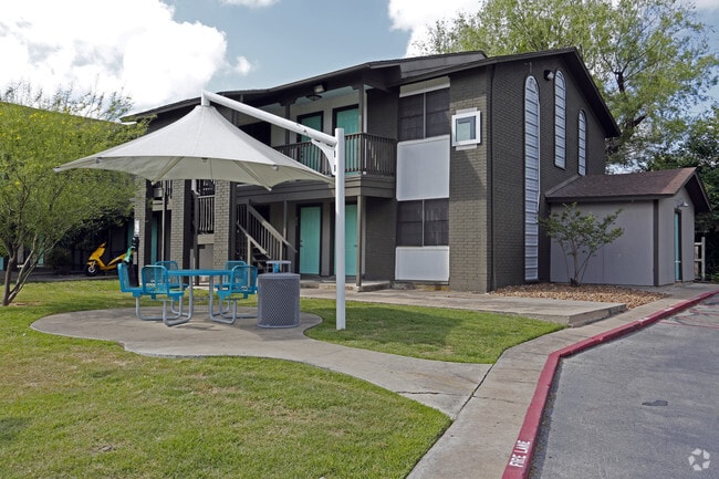 Mesh Apartments