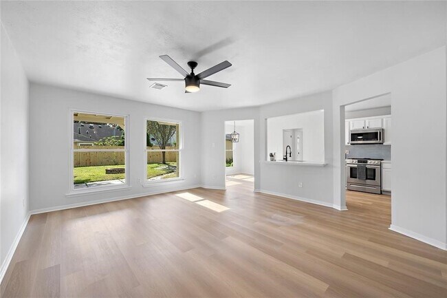 Photo - 22823 Tara Way Dr