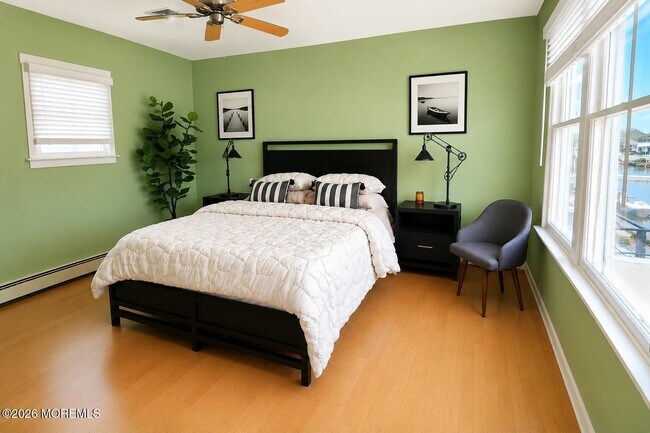 Photo - 447 Tunney Ave