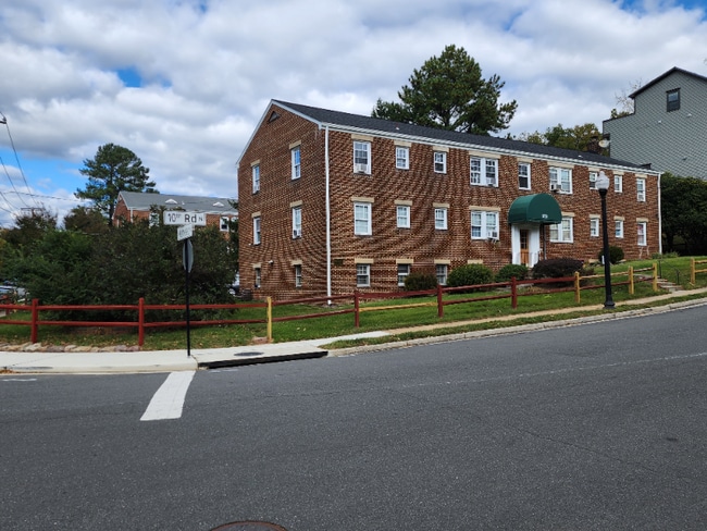 Photo - 5723 10th Rd N Unidad 5