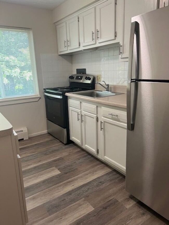Rainforest Village - Rainforest Village Apartment Unit 1 Bedroom Application