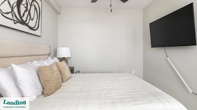 Photo - 2308 4th Ave N Unidad 607