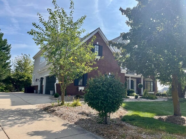 Photo - 900 Evergreen Cir