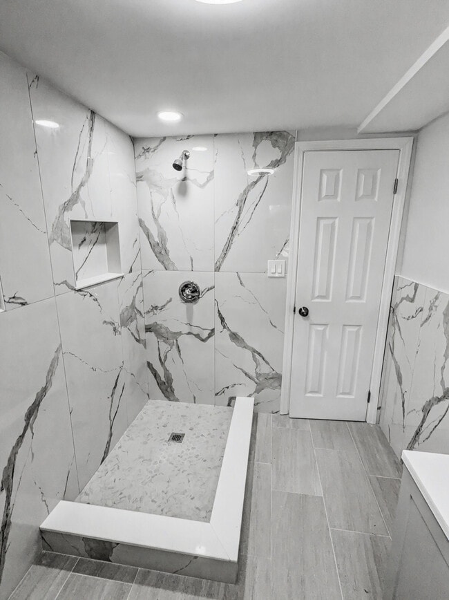 Bathroom - 51 Wyandanch Blvd