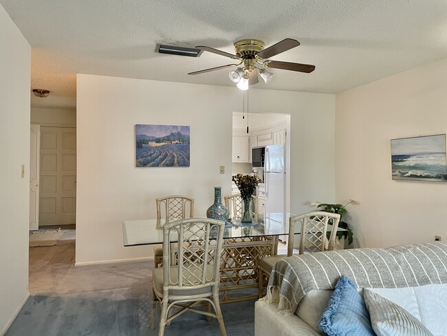 Photo - 701 Poinsettia Rd Unit 326