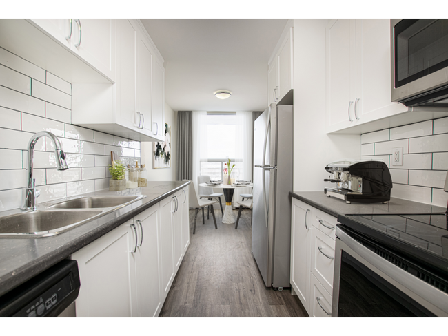 Photo - 27-40 Vanier Drive