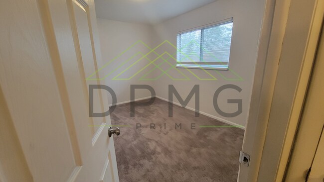 Photo - 5710 Potter St Unit 12