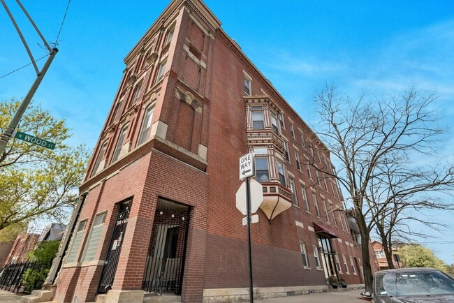 Photo - 708 N Wood St Unit 4N