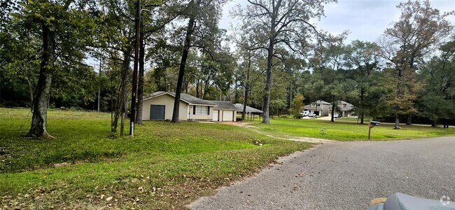 Building Photo - 707 Smokey River Bend Rental