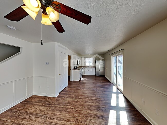 Photo - 72 N Cameron St