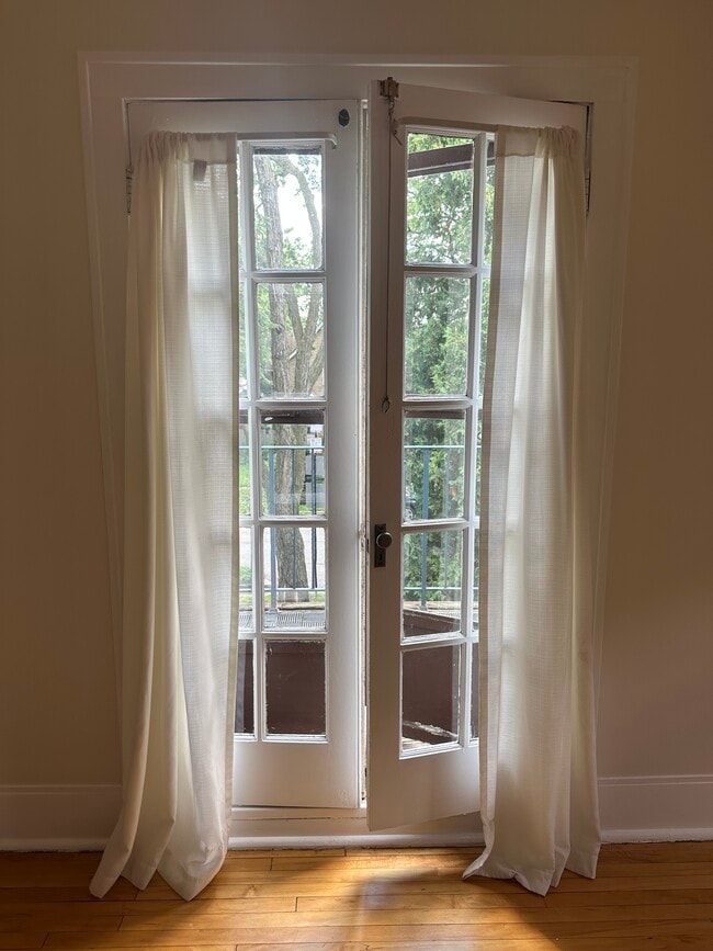 Photo - 4700 W Hutchinson St Unit 2