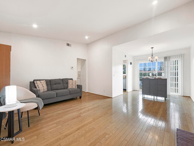 Photo - 1244 Heatherview Dr