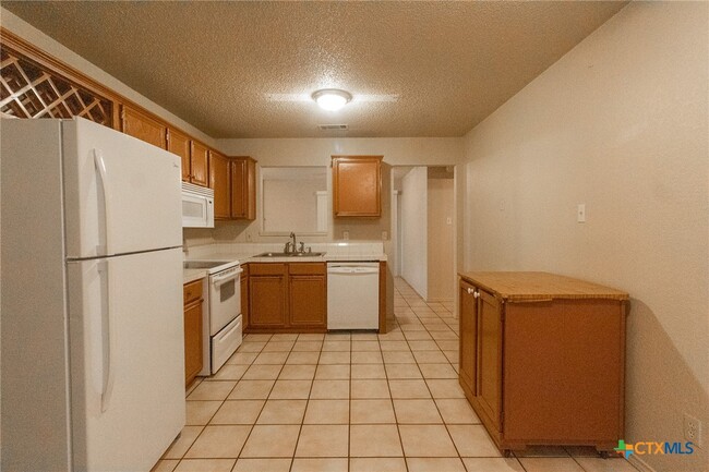 Building Photo - 1301 Westway Dr Rental