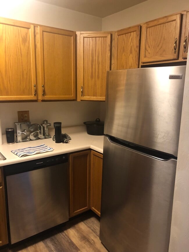 Photo - 305 Sheetz Way