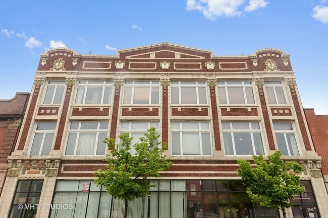Photo - 2544 W North Ave Unit 2C