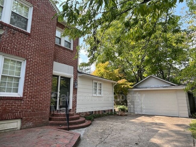 105 Peachtree Street