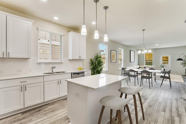 526 Purple Heart Dr