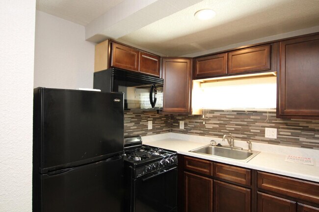 Photo - 1119 N 35th St Unit 6