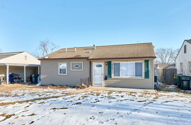 Photo - 3741 Primm St