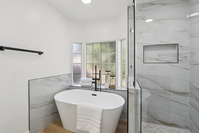 Photo - 10007 Debra Ave