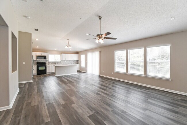 Photo - 11701 Carson Lake Dr W