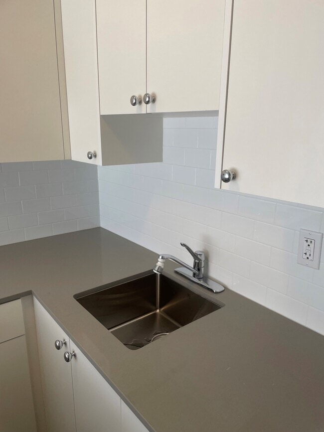 Photo - Regency Towers