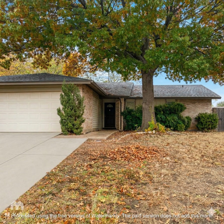 Photo - 703 Marlow Pl