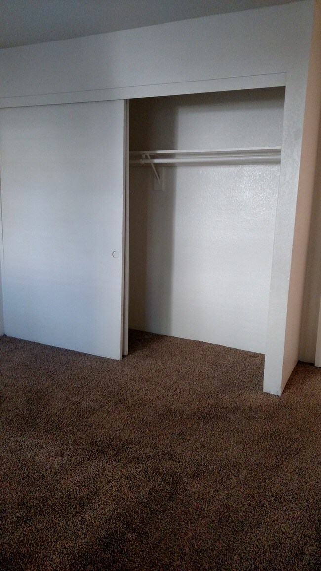 The Kentucky Apartments Fallbrook, CA