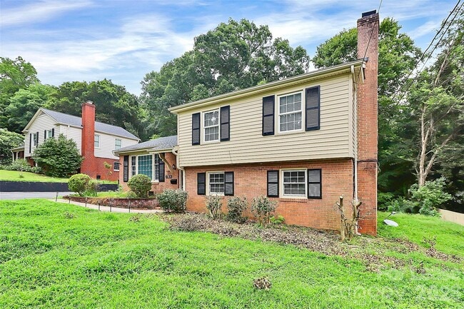 Photo - 6133 Colchester Pl