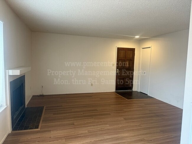 Photo - 3701 Colonial Dr Unidad 184