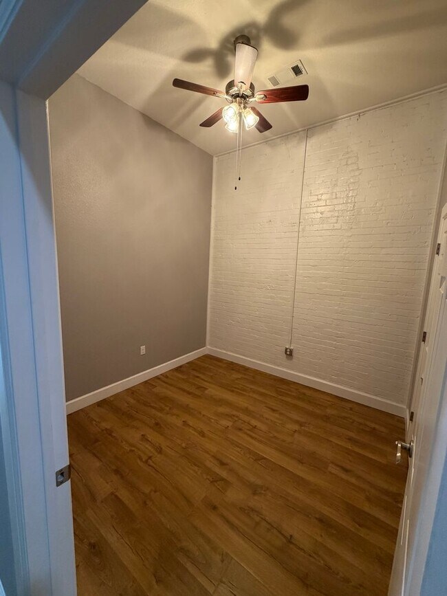 Photo - 616 Main St Unit 616 MAIN STREET  B