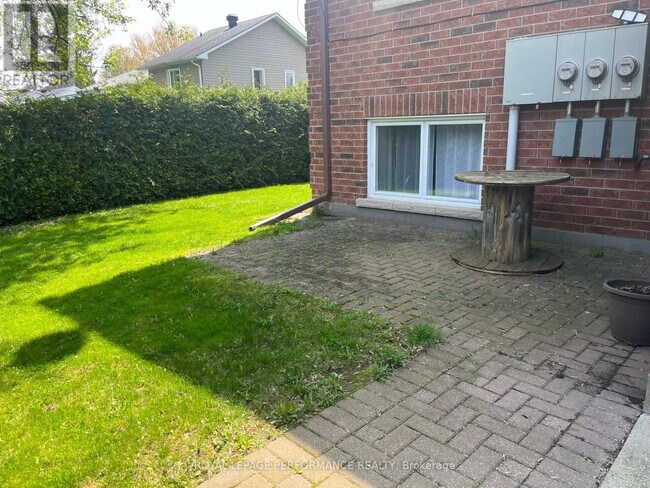 Photo - 171 Rue Mabel Unit 5