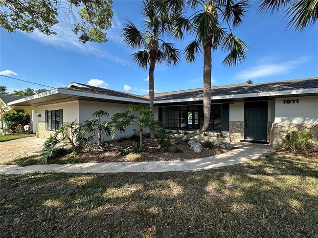 Photo - 1611 Canal Ct House