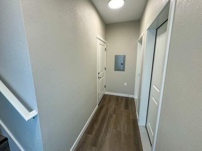 Photo - SAW3781 Unit 3781