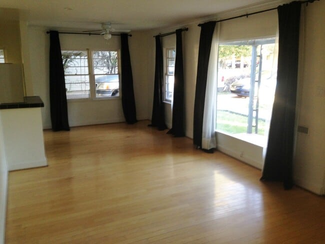 Photo - **Spacious 3-Bedroom Home in Tempe**