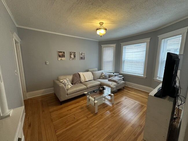 Photo - 207 Boston Ave