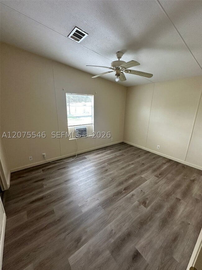 10128 Marlin Dr