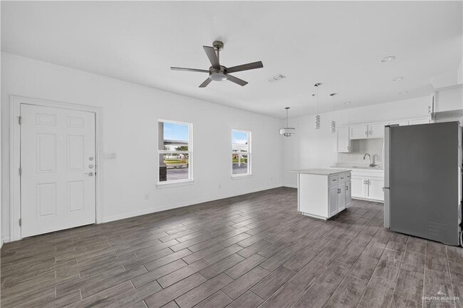 220 W V.F.W. Ave Unit 5