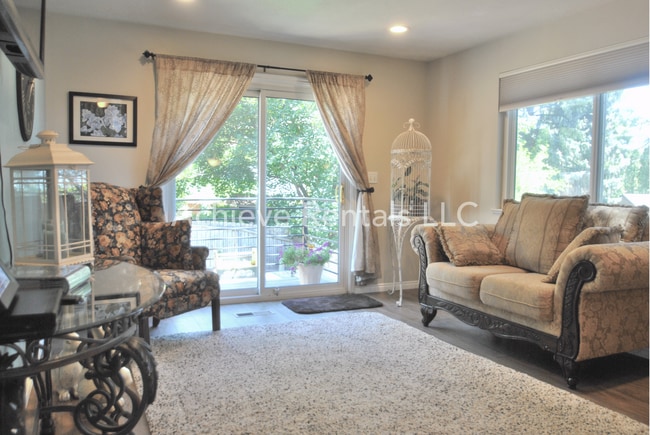 Photo - 106 River Heights Blvd