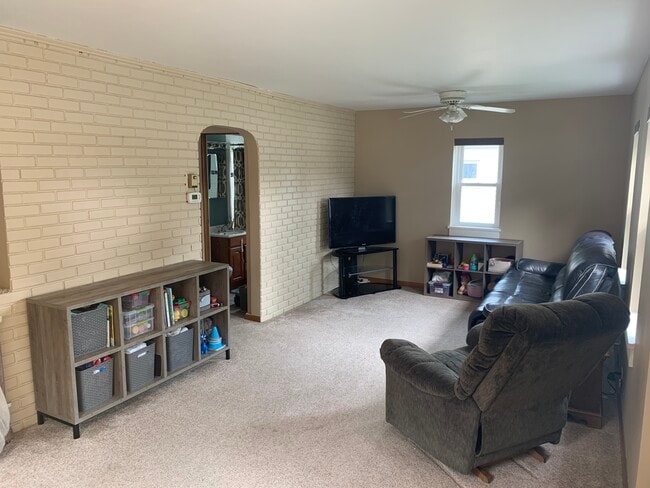 Photo - 3269 S 95th St