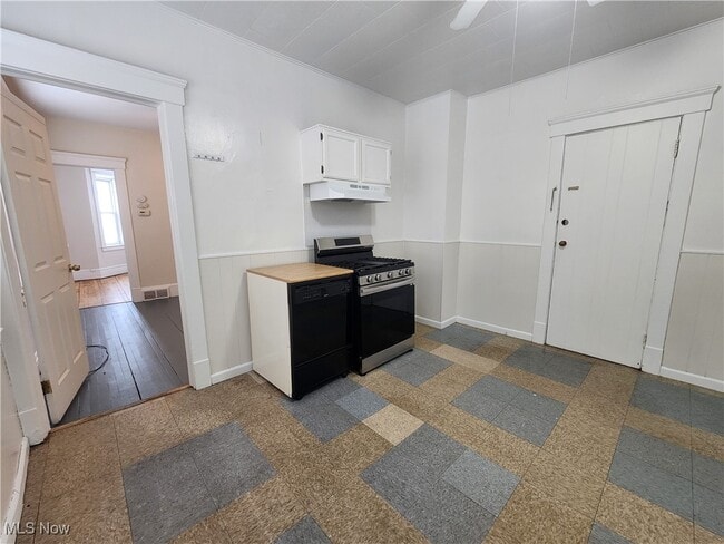 Photo - 1949 Coltman Rd Unit 4